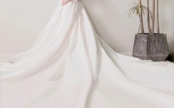  韩国缎面简约婚纱品牌「韩国的婚纱」
