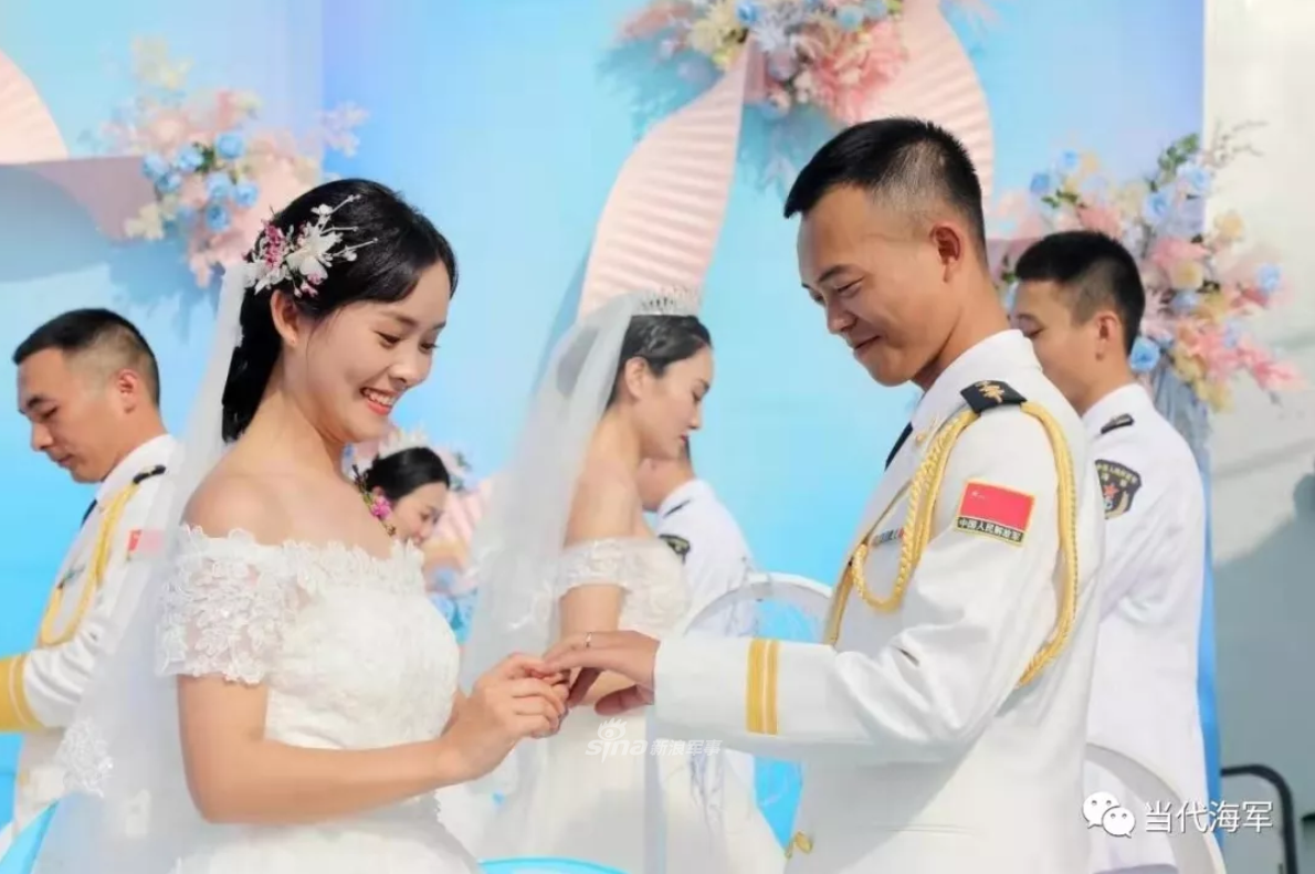  海军白色军装军人婚礼正步盖头纱「海军礼服婚纱」-图2